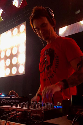 DJ Mikke playing music